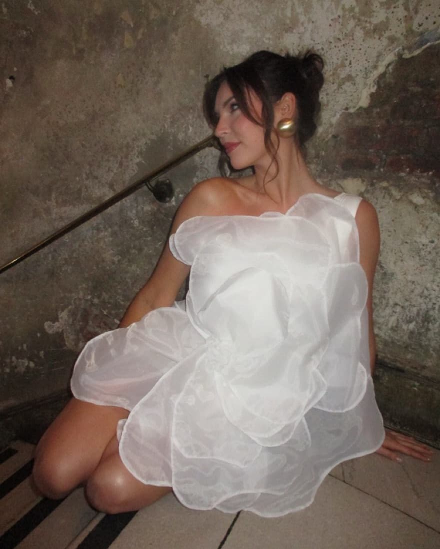 Bella barnett White Floral mini dress  - Image 3
