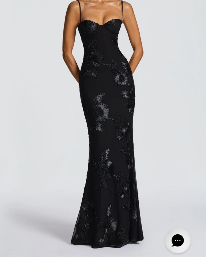 NEFERTITI MAXI DRESS - BLACK - Image 4