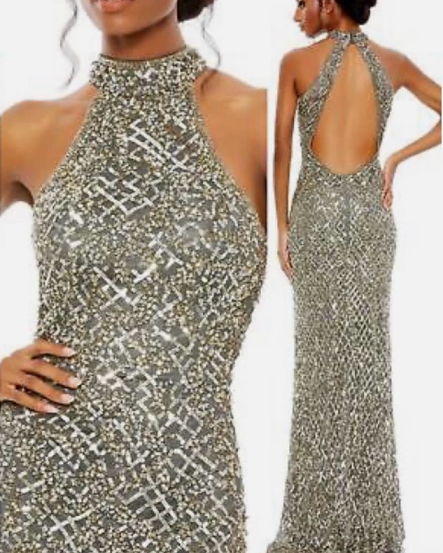 Mac Duggal: Platinum Sequin/Beaded Gown - Image 3