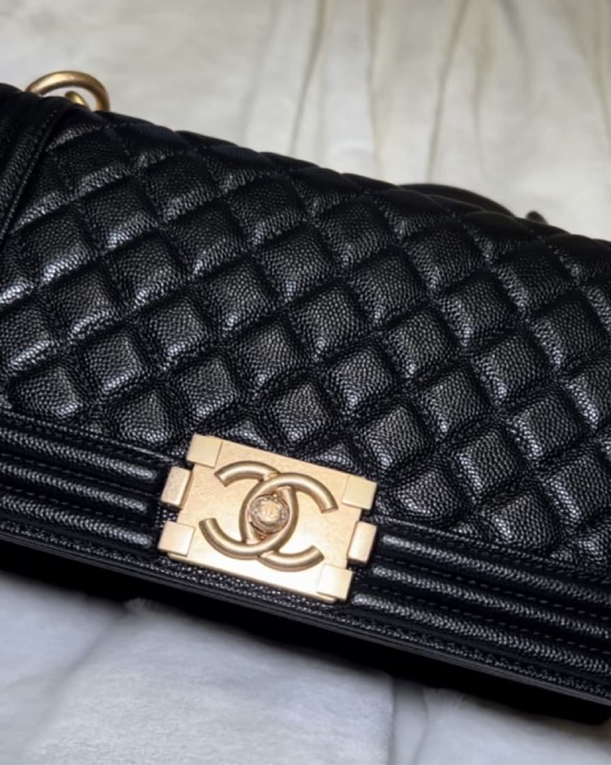 Chanel Boy Flap Black - Image 1