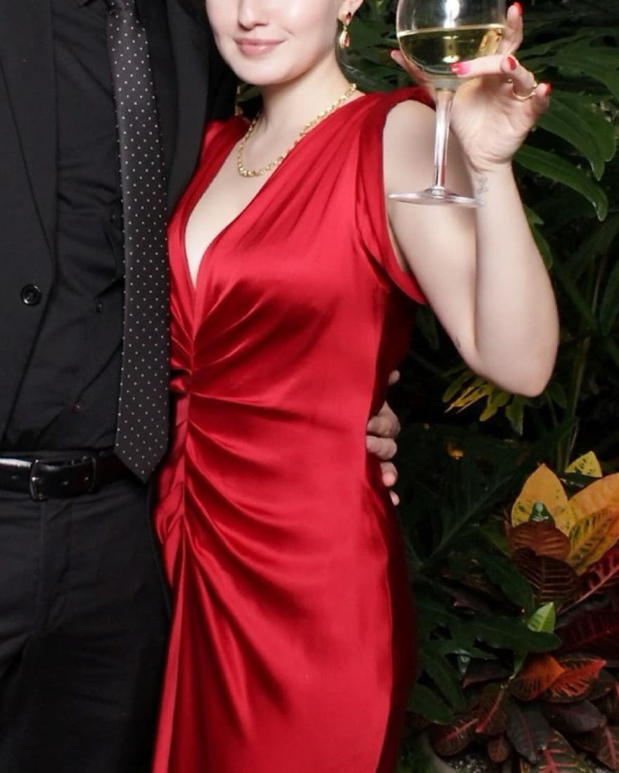 Vintage Vera Wang Gown - Image 5