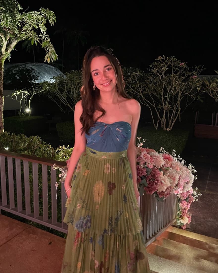 Enchanting Floral Pleated Dress - Image 3