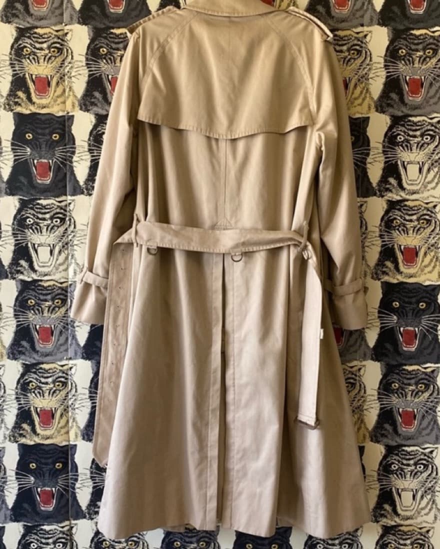 Vintage Classic Burberry Trench - Image 6