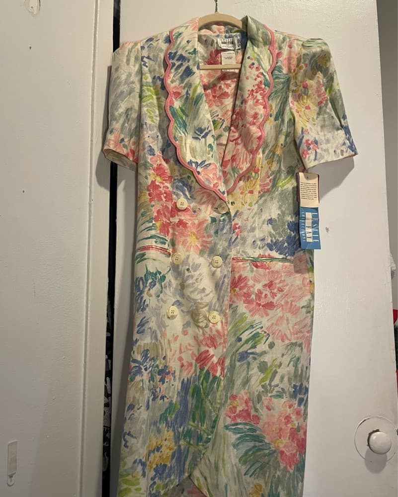 Vibrant Floral Button-Down Dress - Image 1