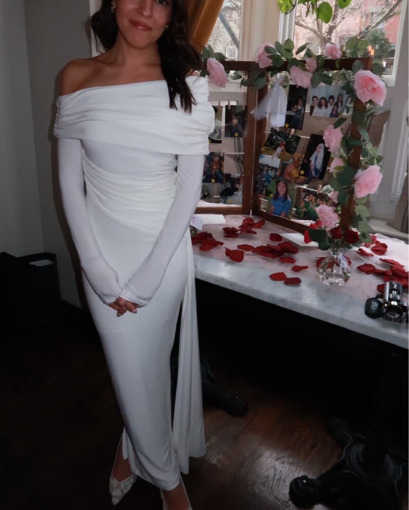 Elegant One-Shoulder White Gown - Image 6