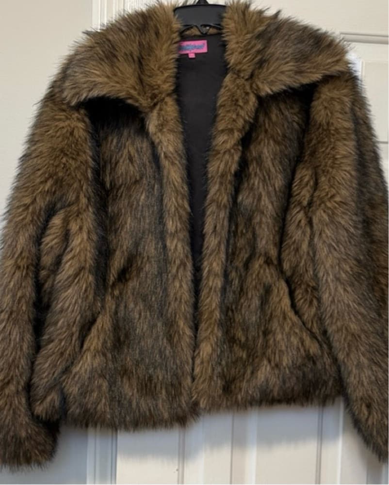 Edikted Brown Fur Coat - Image 2