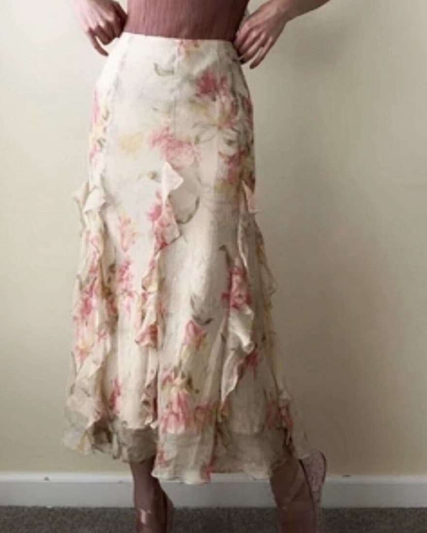Vintage Silk Ralph Lauren skirt - Image 2