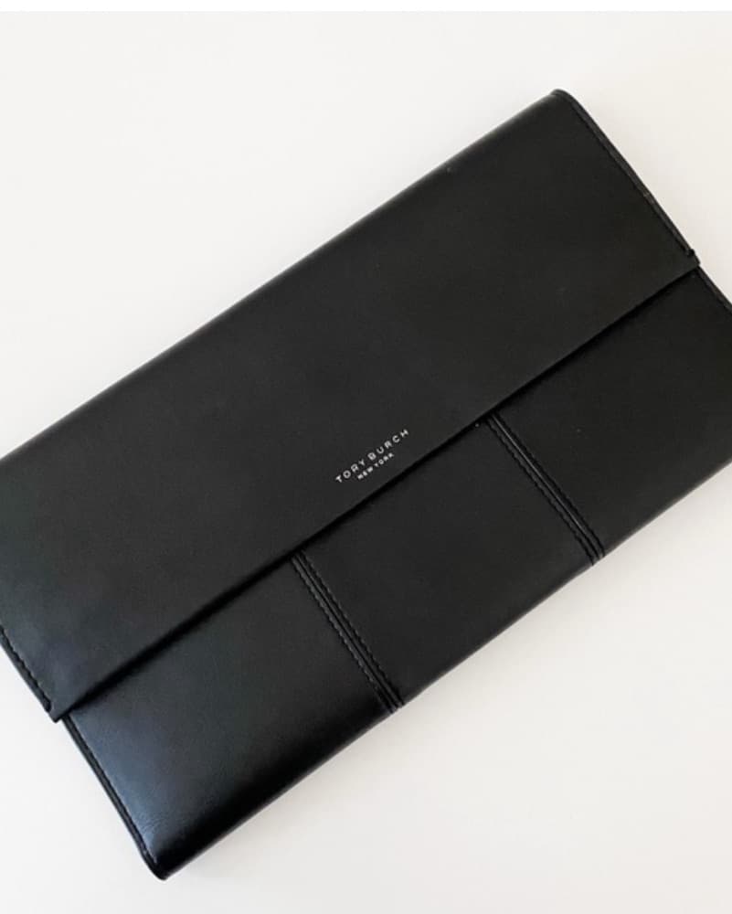Black Clutch - Image 1