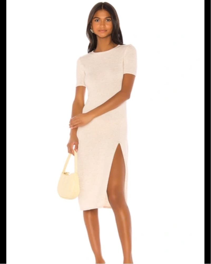Chic Sleeveless Midi Dress - Image 1