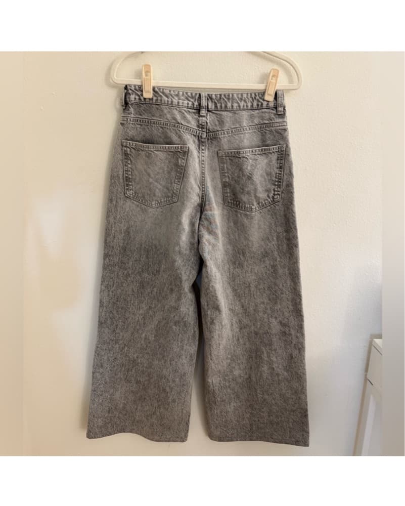 Stylish Gray Low Rise Denim Jeans - Image 2
