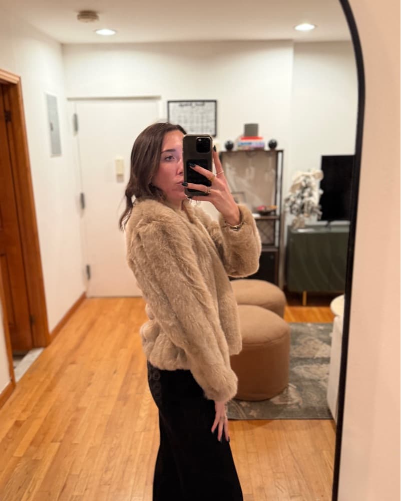 Vintage Tan Faux Fur Coat - Image 2