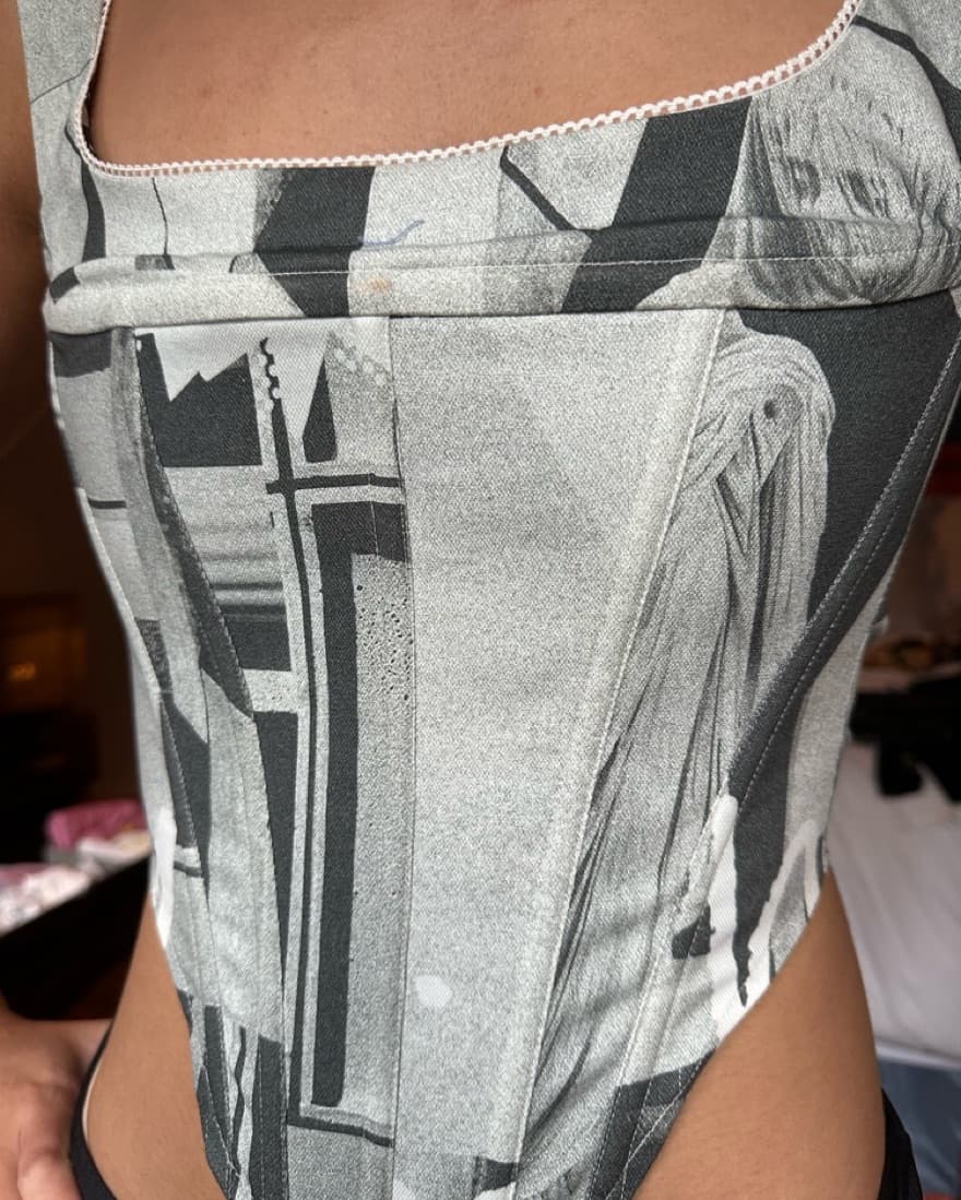 Corset - Image 2