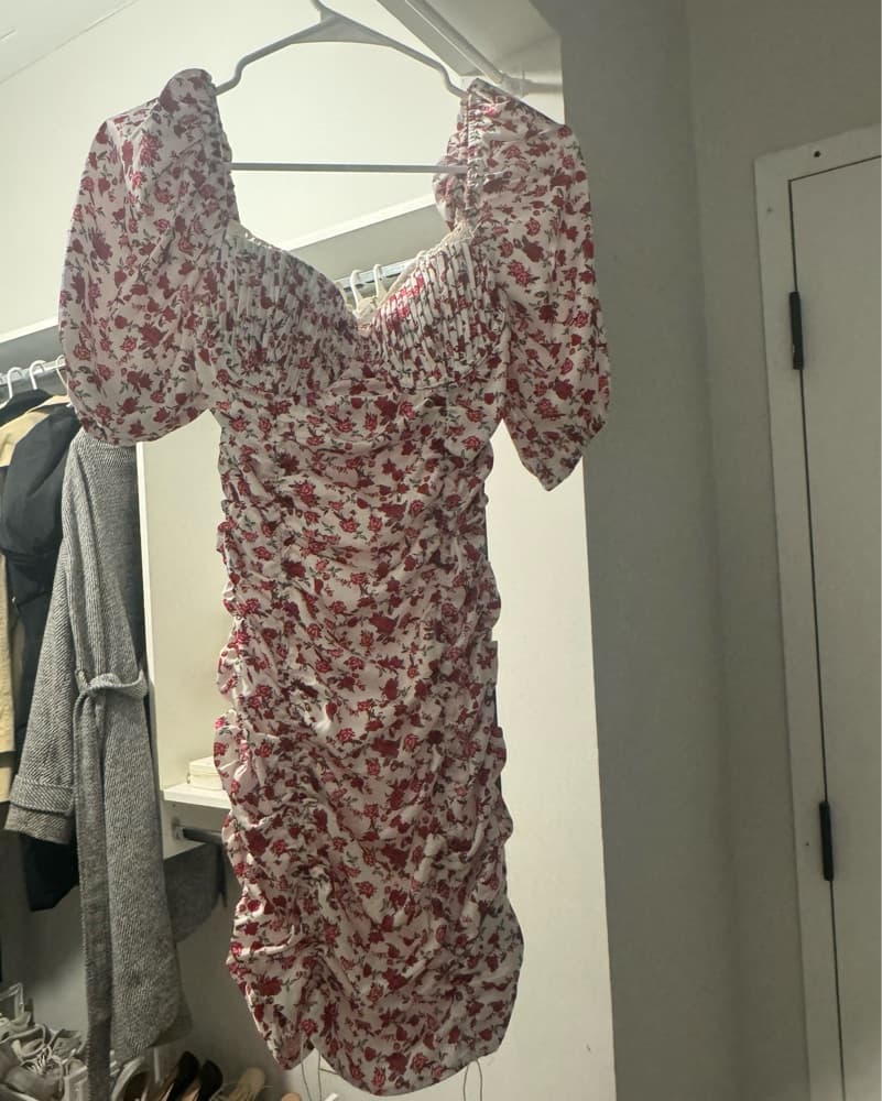 Floral Ruched Bodycon Dress - Image 1