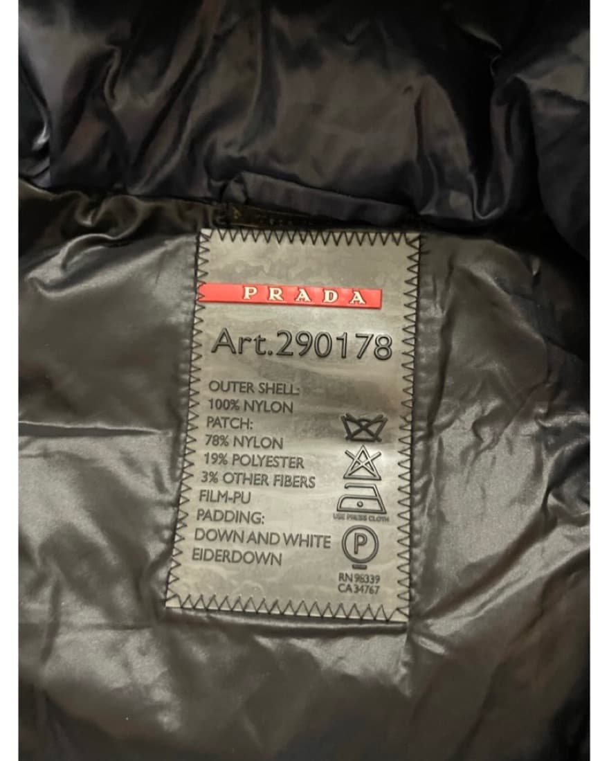 $950 Prada Blue Puffer Jacket - Image 5