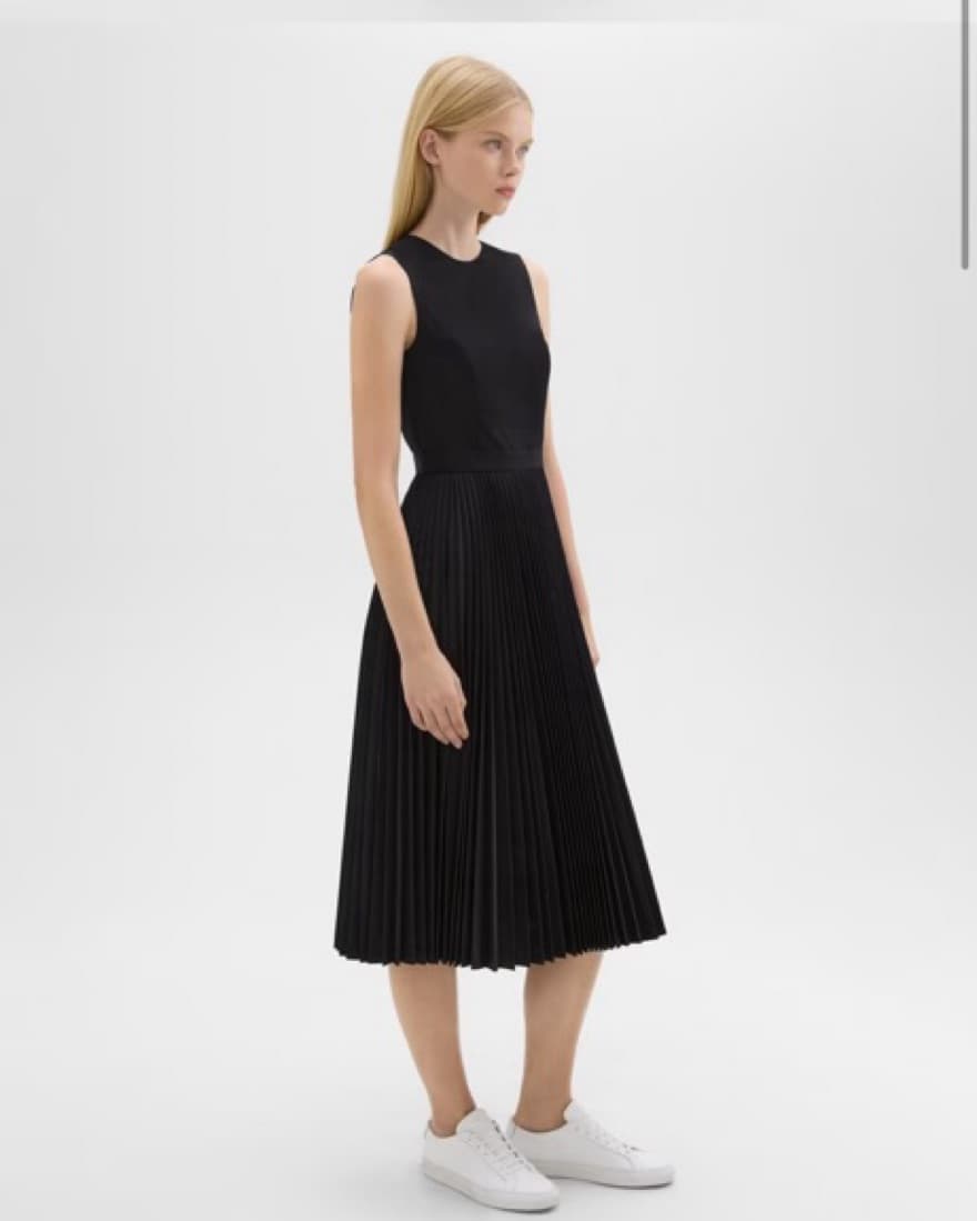 Theory Pleated Midi dress - Image 4