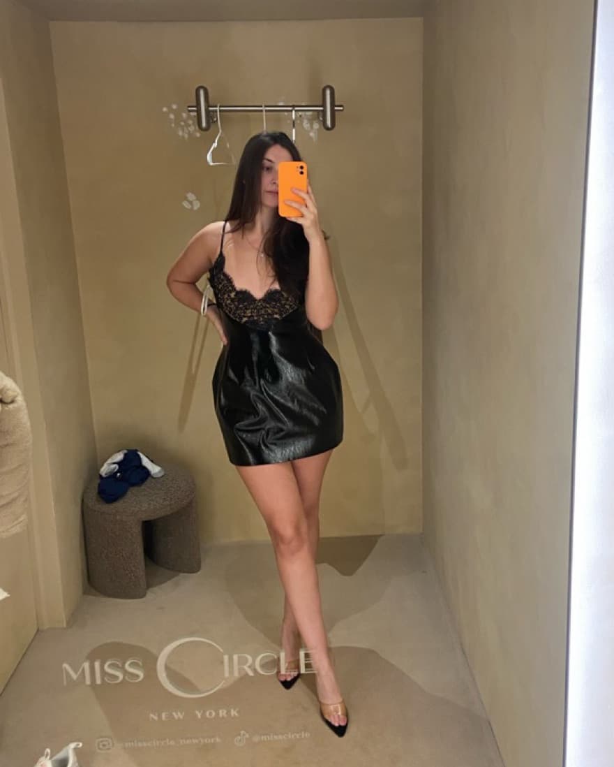 Miss Circle Lace Black Mini Dress - Image 4