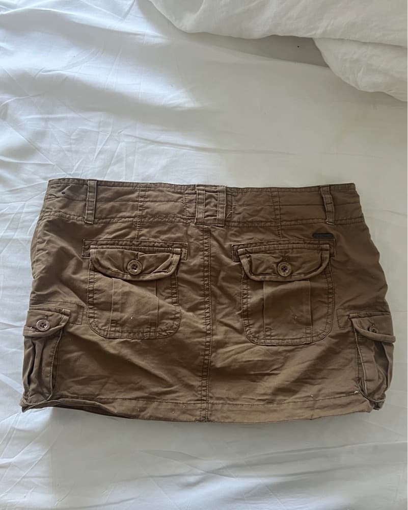 y2k lowrise abercrombie cargo mini skirt - Image 3