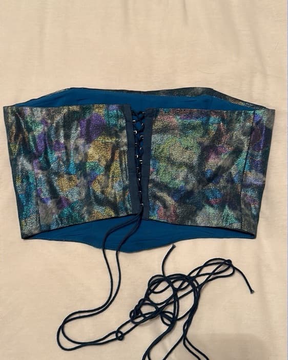 Sundaysoho Blue Metallic Crop Top - Image 3