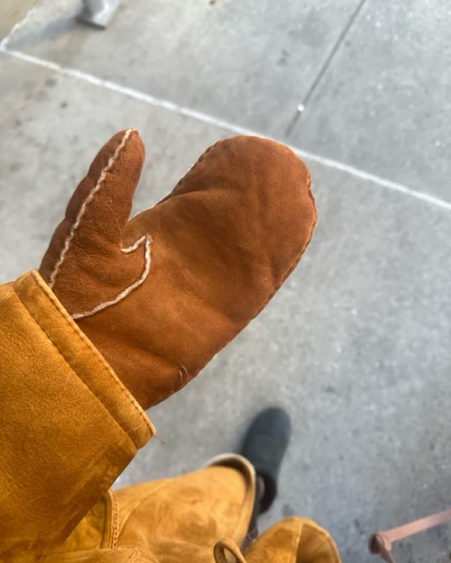 Hestra Sheerling Mittens  - Image 2