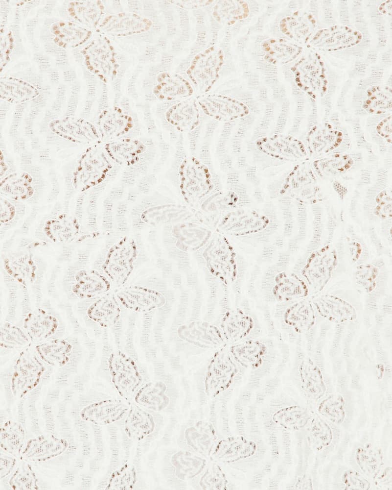 White Revolve Set - Image 3