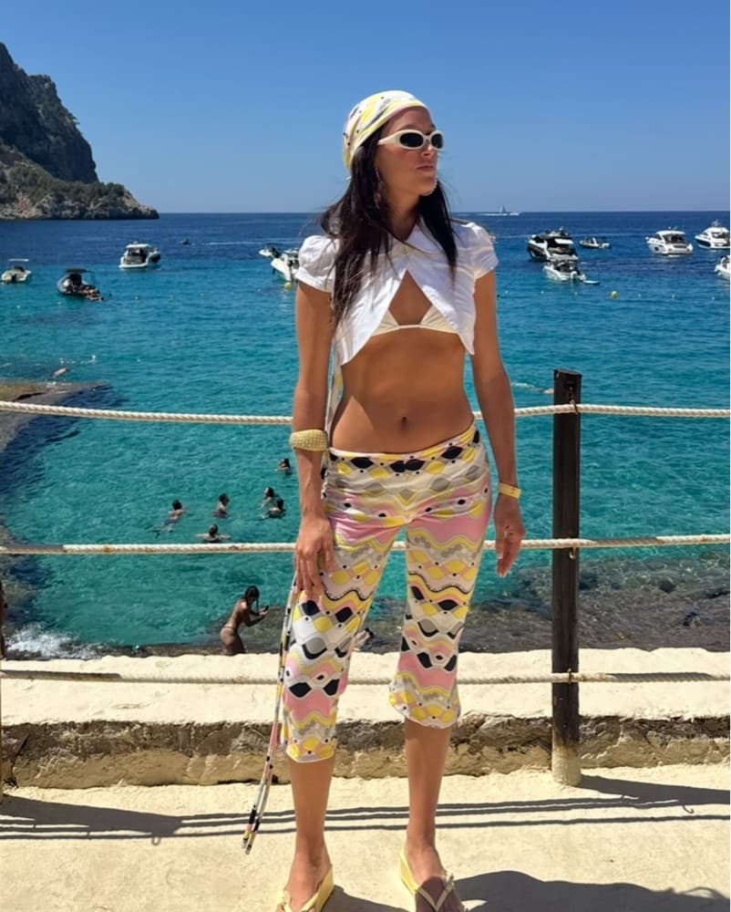 Pucci Capris And Headscarf - Image 4