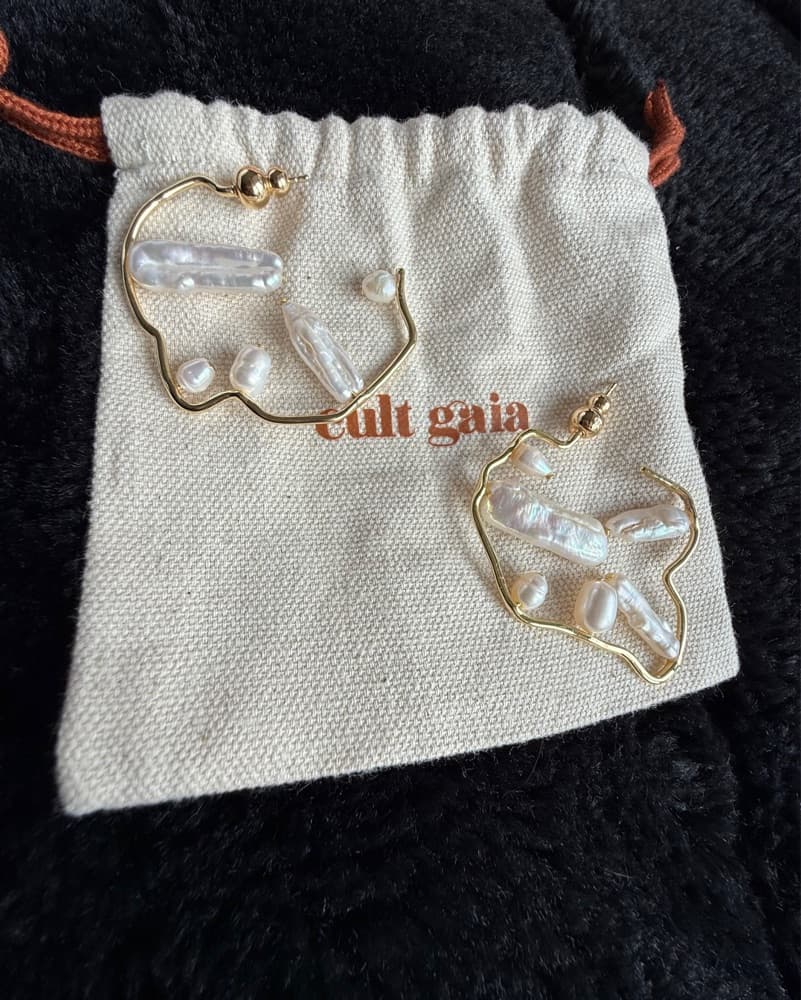 Cult Gaia Juana Pearl Earrings - Image 2