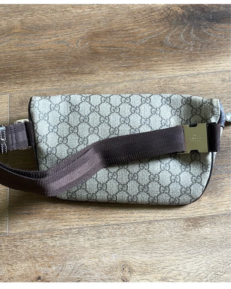 Gucci GG Supreme Belt Bag  - Image 4