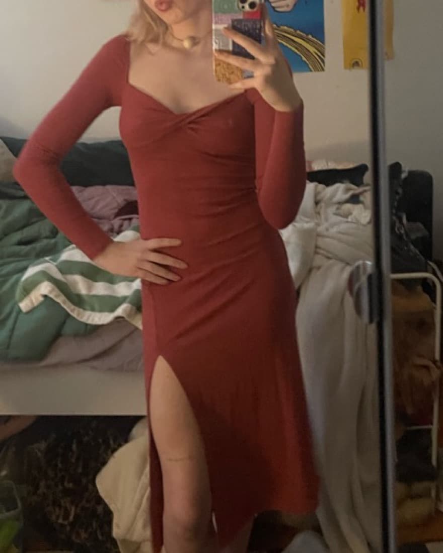 Aritzia Bodycon Dress - Image 2