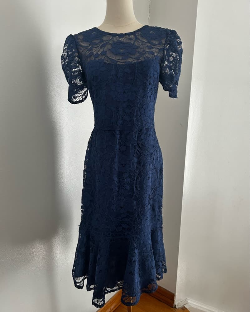BLUE LACE MIDI DRESS - Image 1