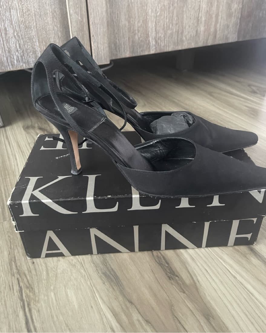 Vintage Anne Klein Arianna Heels - Image 1