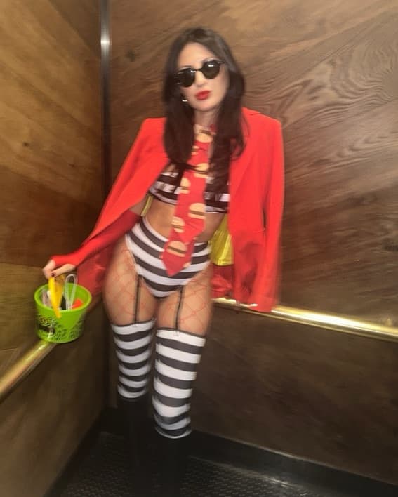 Halloween Burger Bandit/Hamburglar Sexy - Image 2