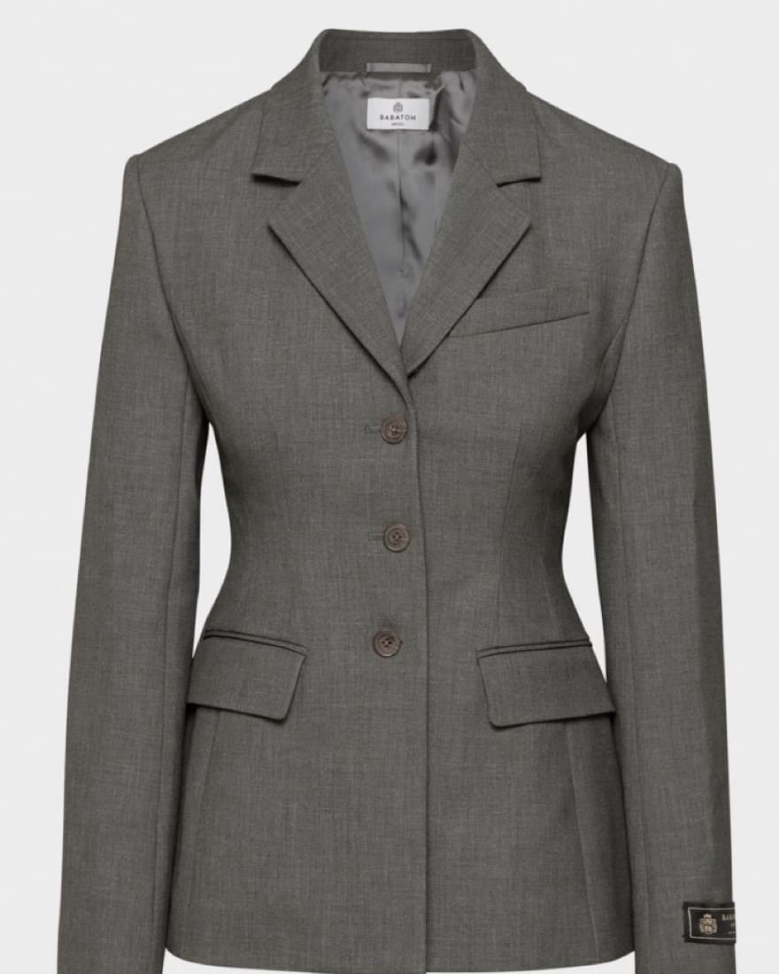 Aritzia Standout Blazer - Image 2
