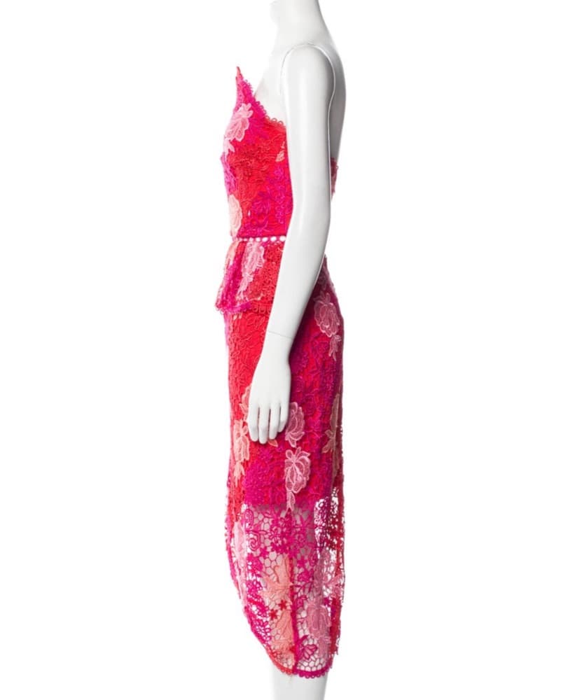 Elliatt Lace Midi Dress - Image 3