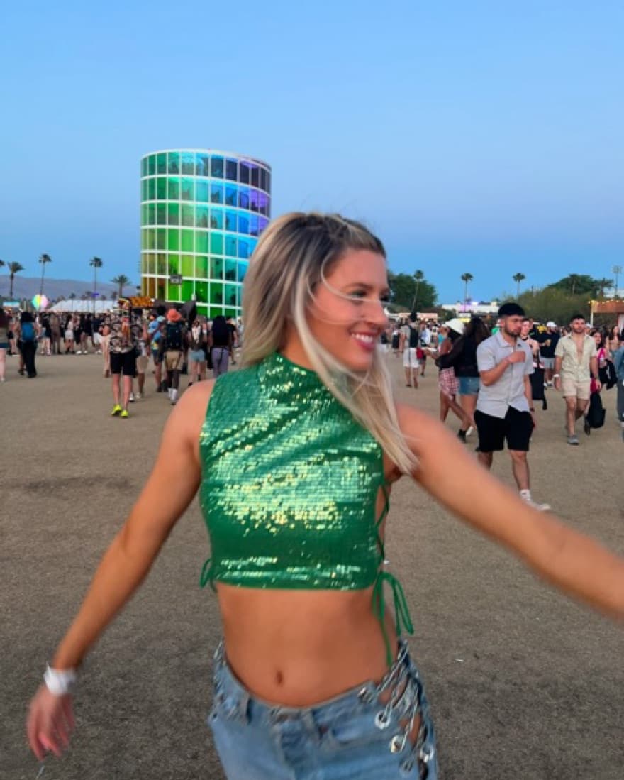 h:ours 21 Crop Top in Green - Image 4