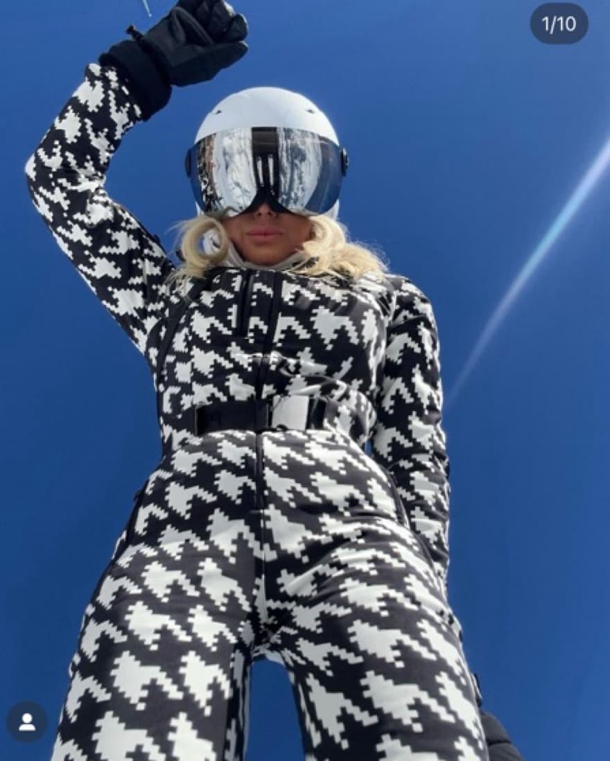 Perfect Moment Ski Suit Xs - Image 3