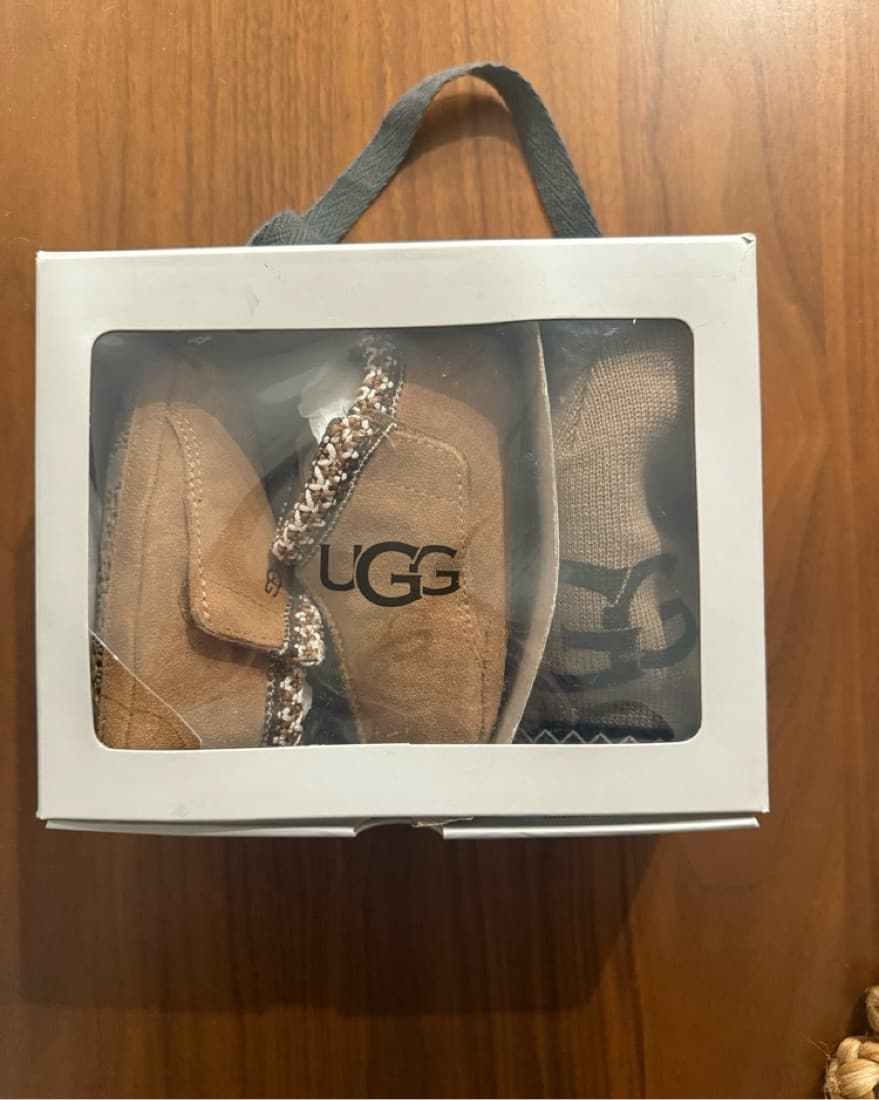 Baby Tasman UGG Beanie Set - Image 6