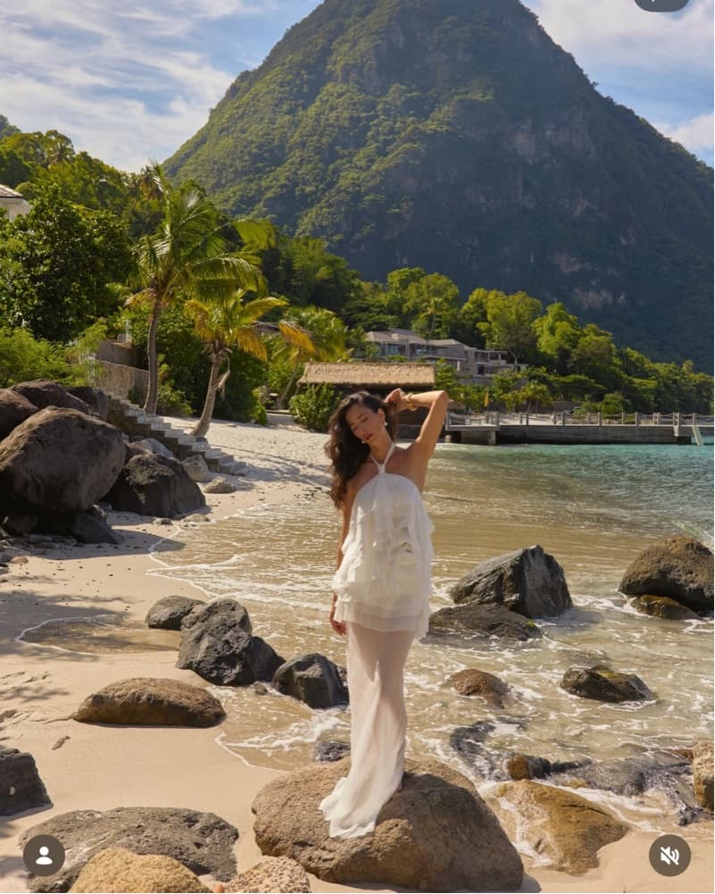 Gorgeous White Dress  - Image 4