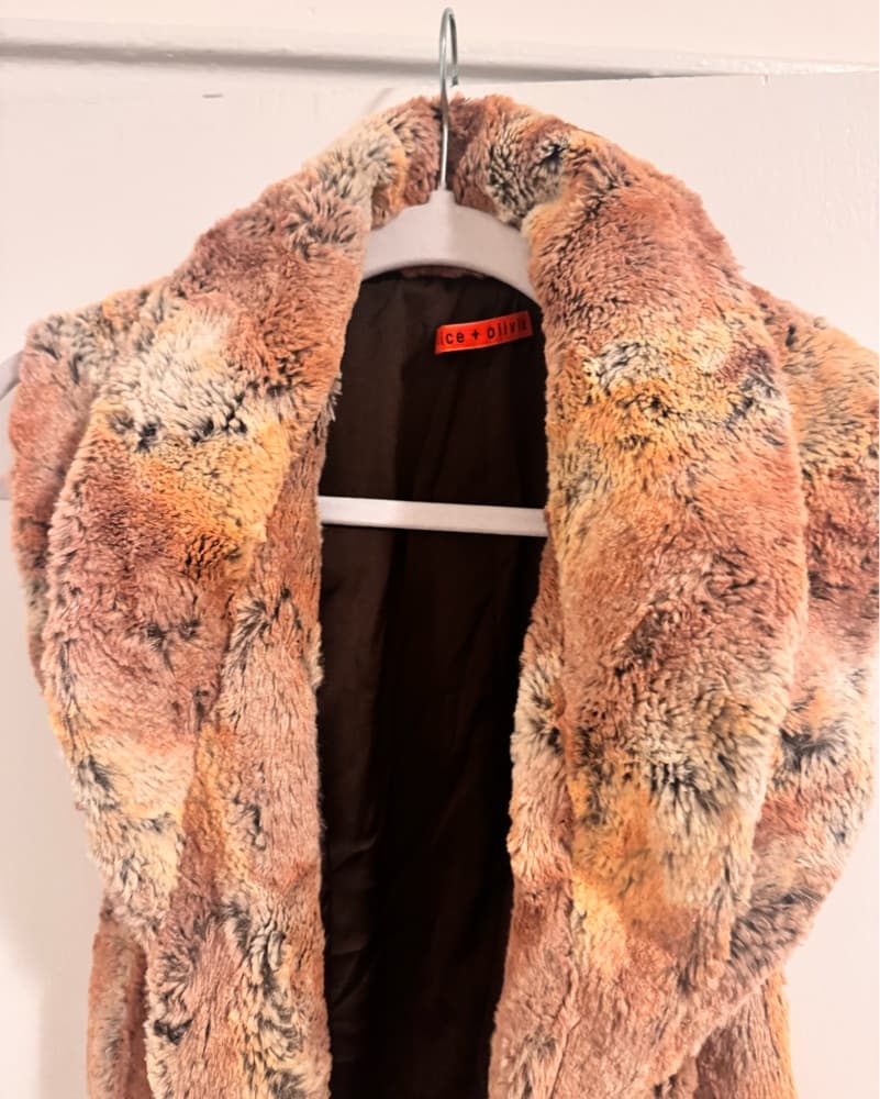 Alice & olivia Beige Fur Vest  - Image 3