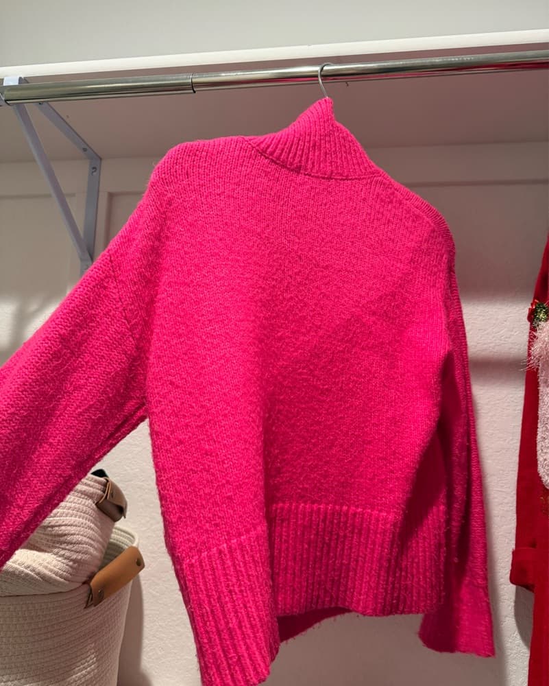 Chic Pull Over Sweater  - Image 4