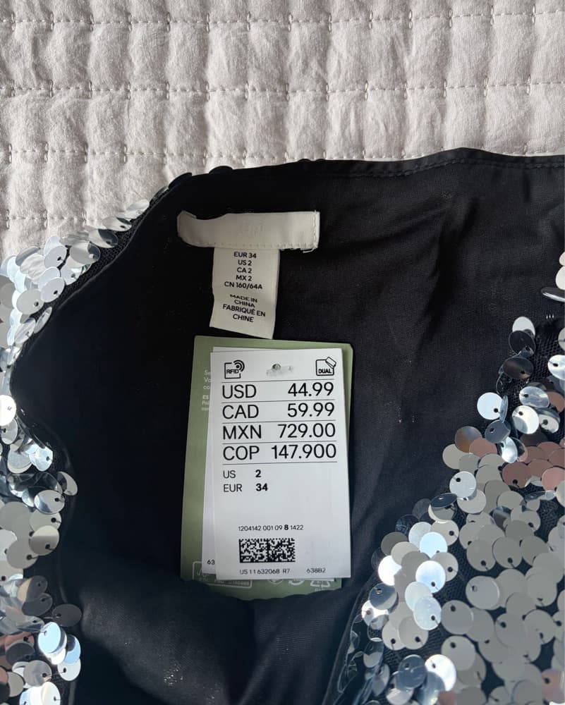 H&M Sequin Skirt- Brand New  - Image 3