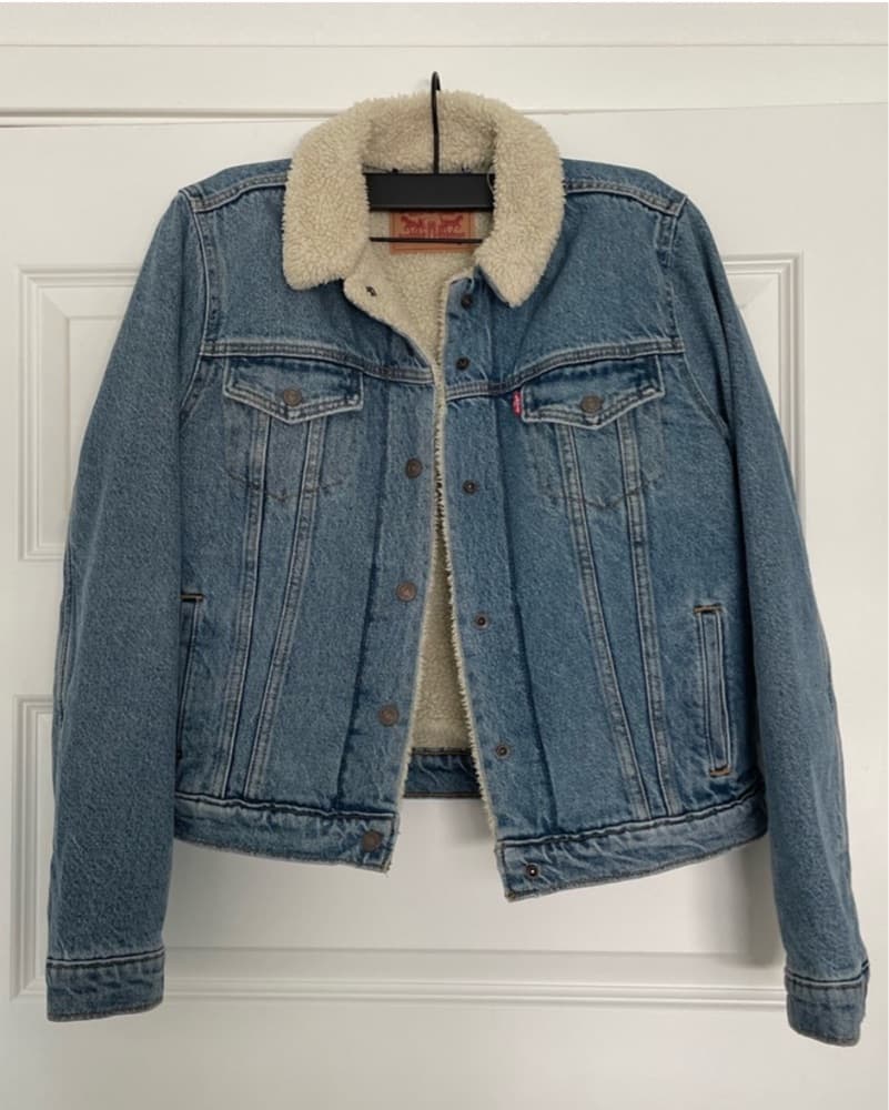 Levis Sherpa Denim Jacket - Image 1