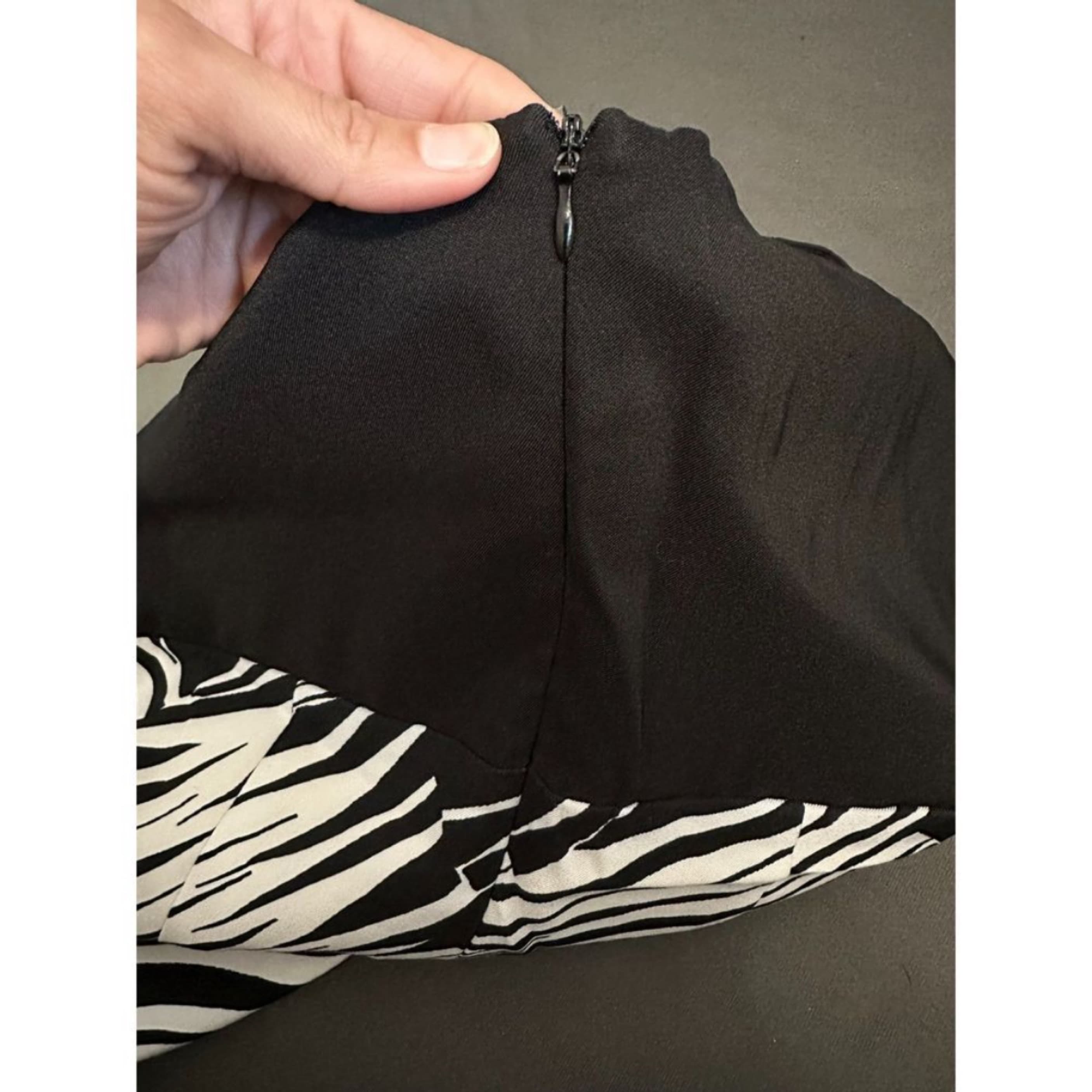 Ronni Nicole Zebra Print Dress Size 8p - Image 2
