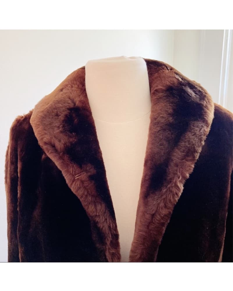 Vintage Lowenthals Fur Coat - Image 2