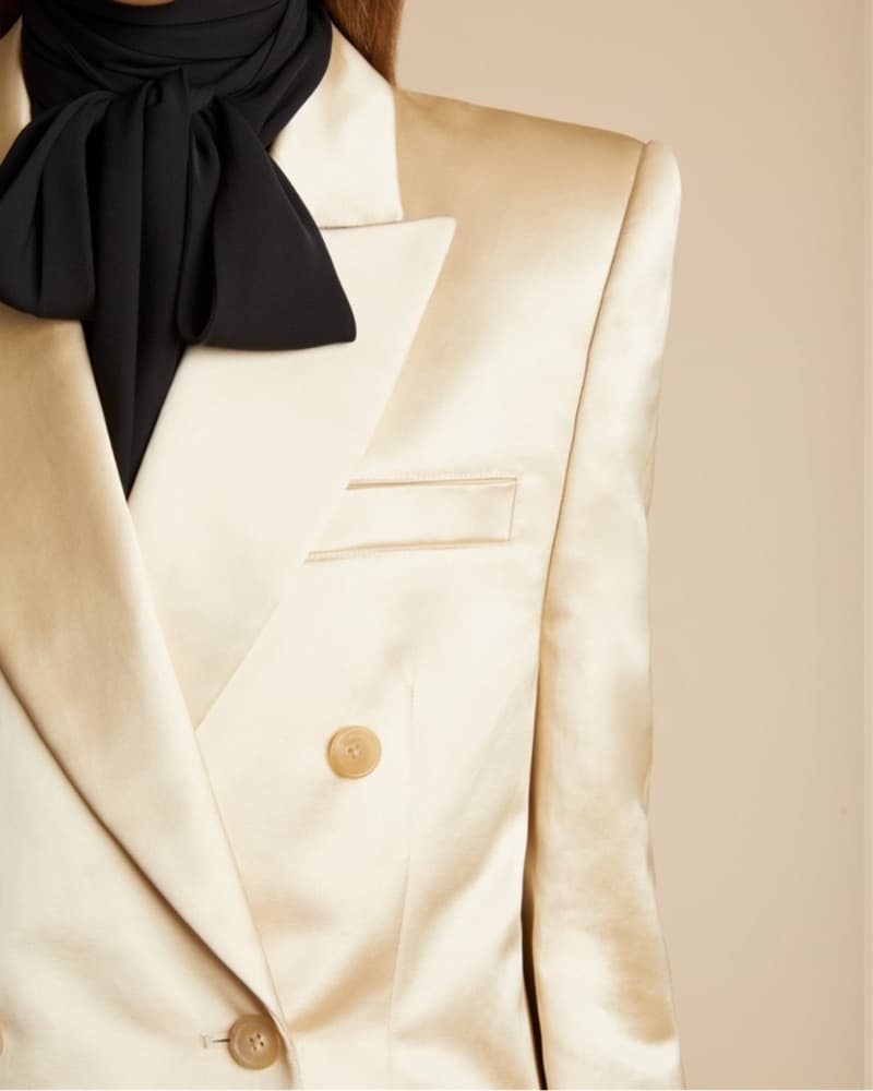 Khaite Cream Double-Breasted Blazer - Image 3