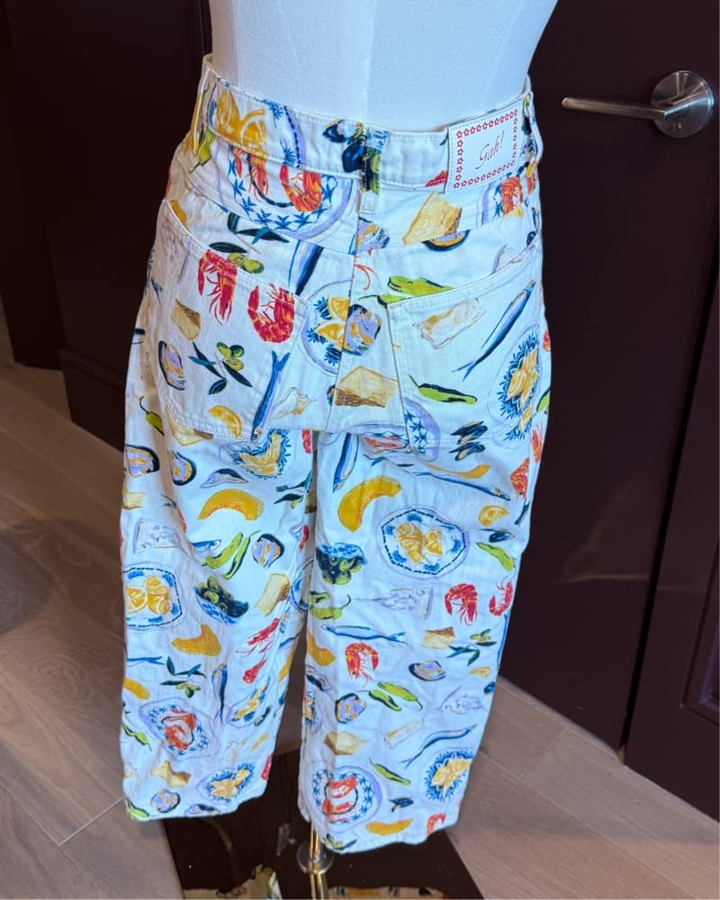 Lisa Says Gah Seafood Pants - Image 3