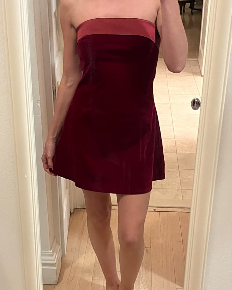 Velvet maroon dress - Image 2