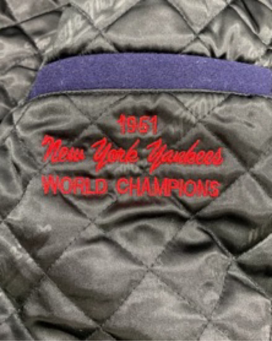 Vintage Mens Oversized Yankees Bomber  - Image 2