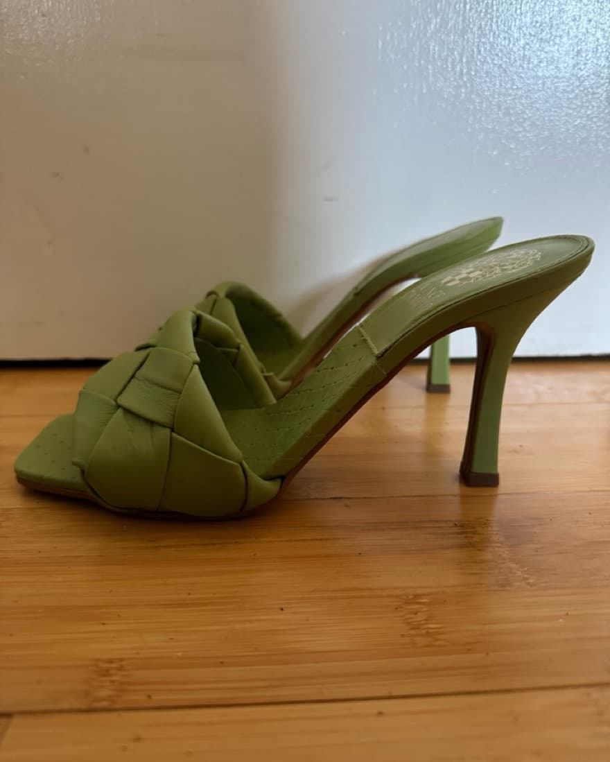 Green Heels - Image 4