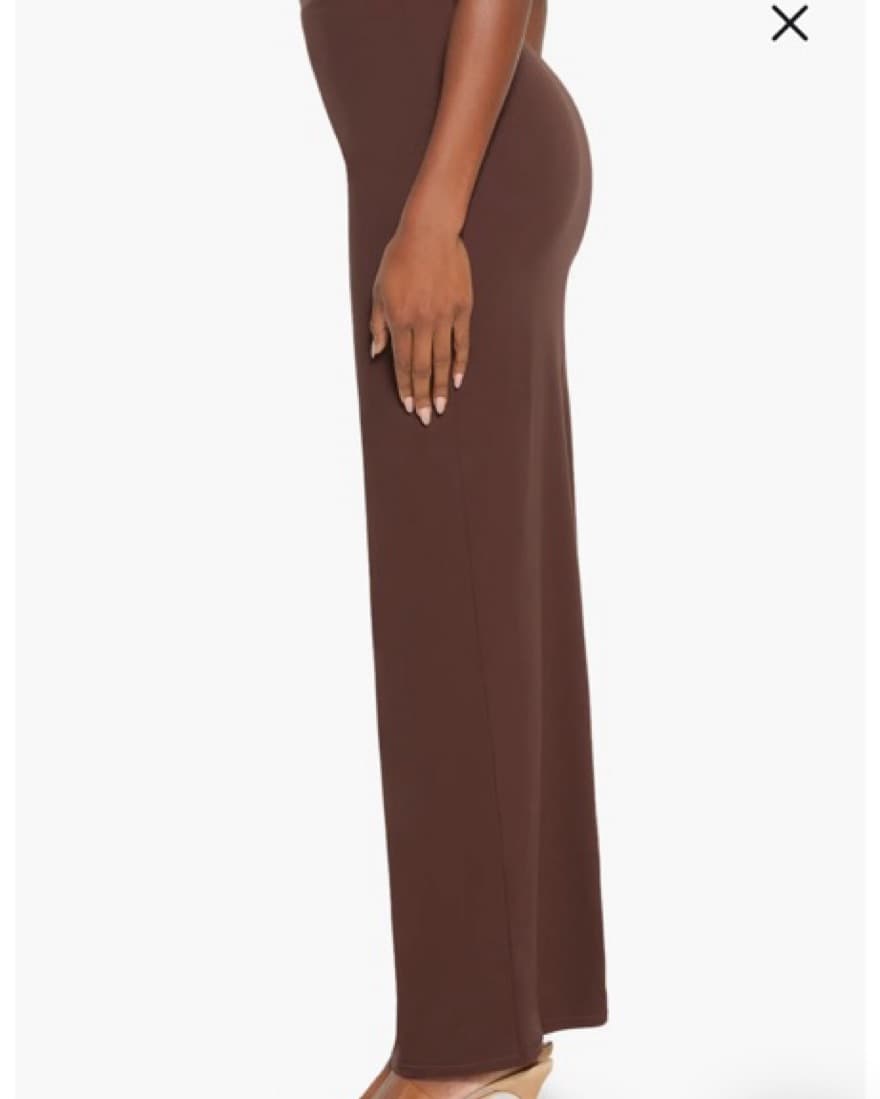 SKIMS xs Fits Everybody Skirt  - Image 2