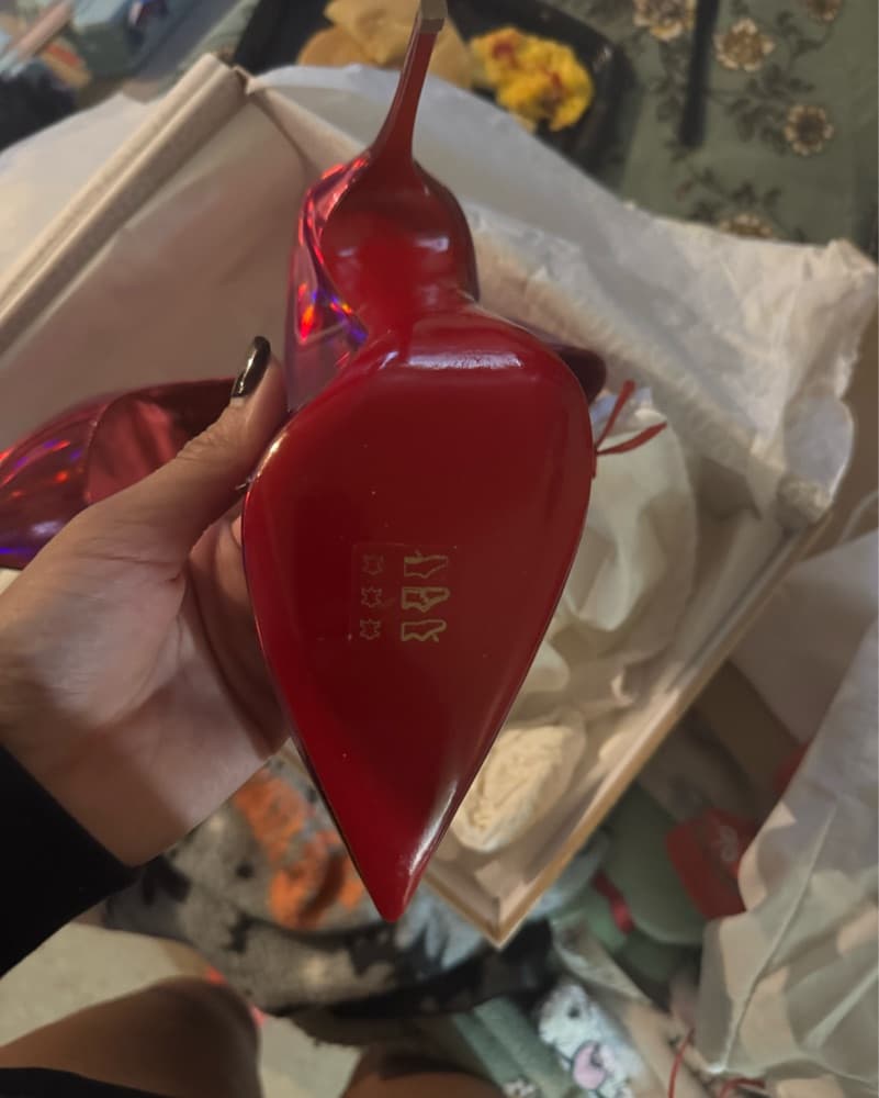 Christian Louboutin Hot Chick Pumps - Image 3
